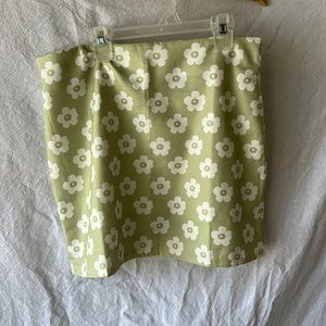 Green flower mini skirt